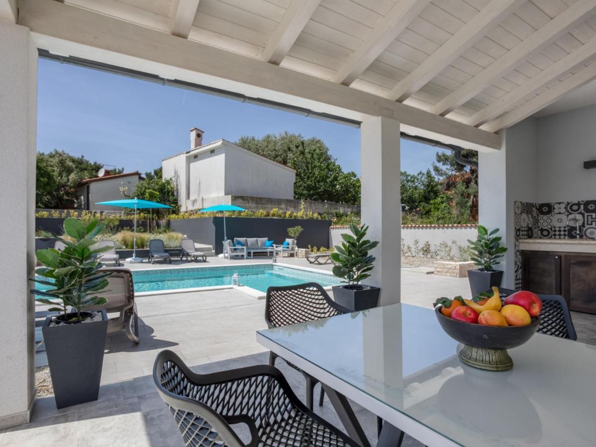 Villa Dream House By Interhome Pula Exterior photo